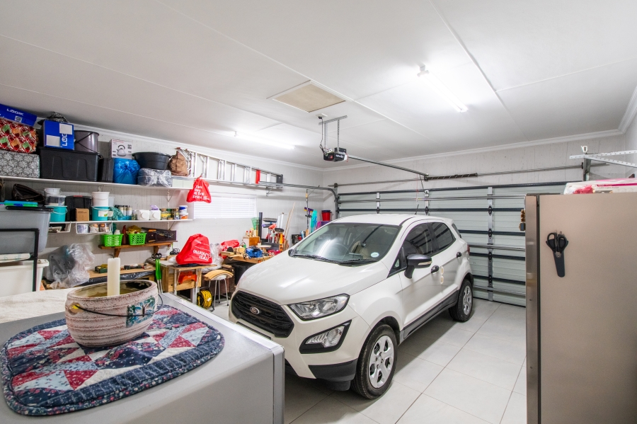 3 Bedroom Property for Sale in Dana Bay Western Cape